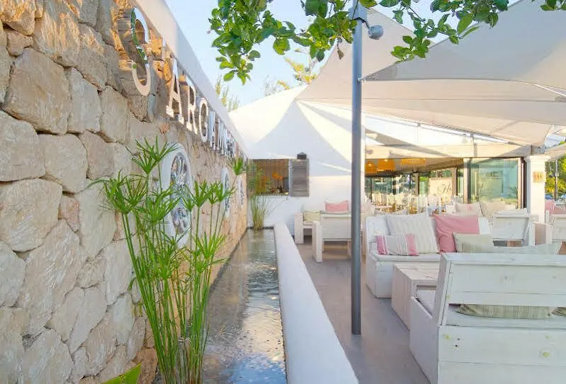 Cabau S Argamassa Villas سانتا أيُلاريا ذيس ريو 0*,